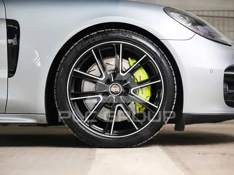 2022 Porsche Panamera