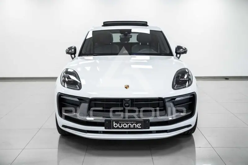 2022 Porsche MACAN