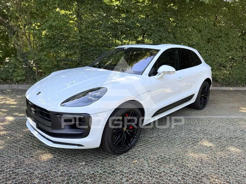 2022 Porsche MACAN