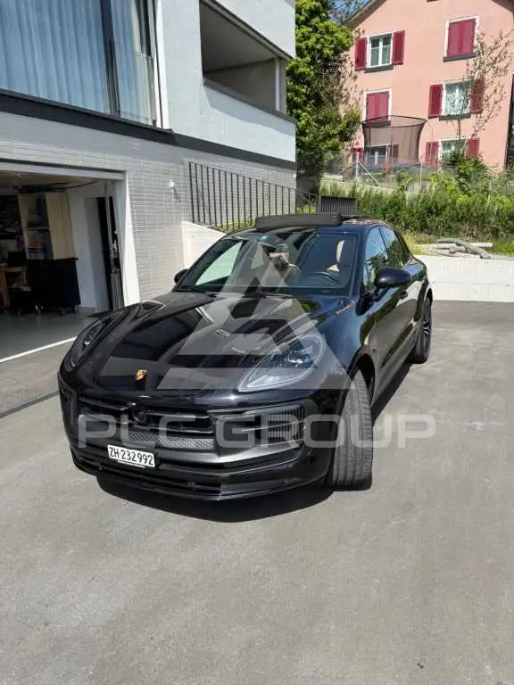 2022 Porsche MACAN