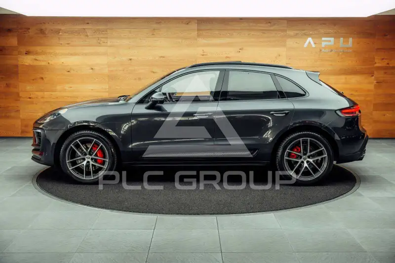 2022 Porsche MACAN