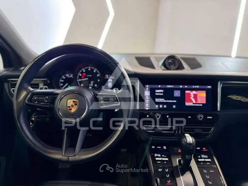 2022 Porsche MACAN