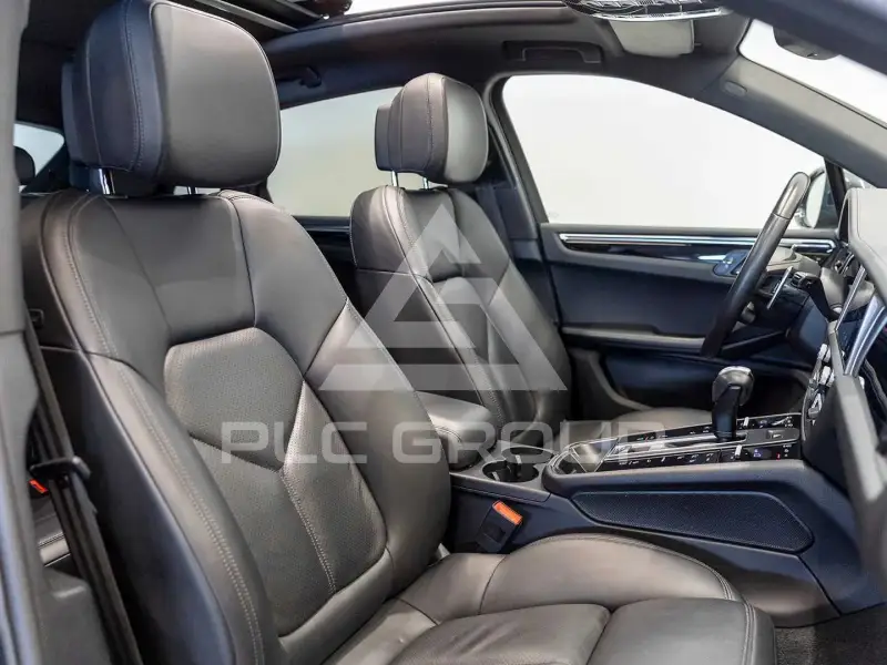2022 Porsche MACAN