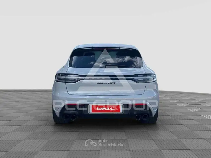 2022 Porsche MACAN