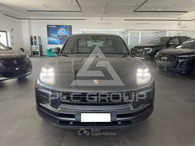 2022 Porsche MACAN