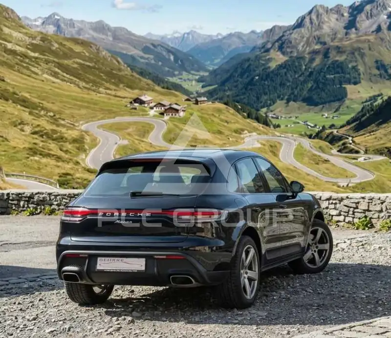 2022 Porsche MACAN
