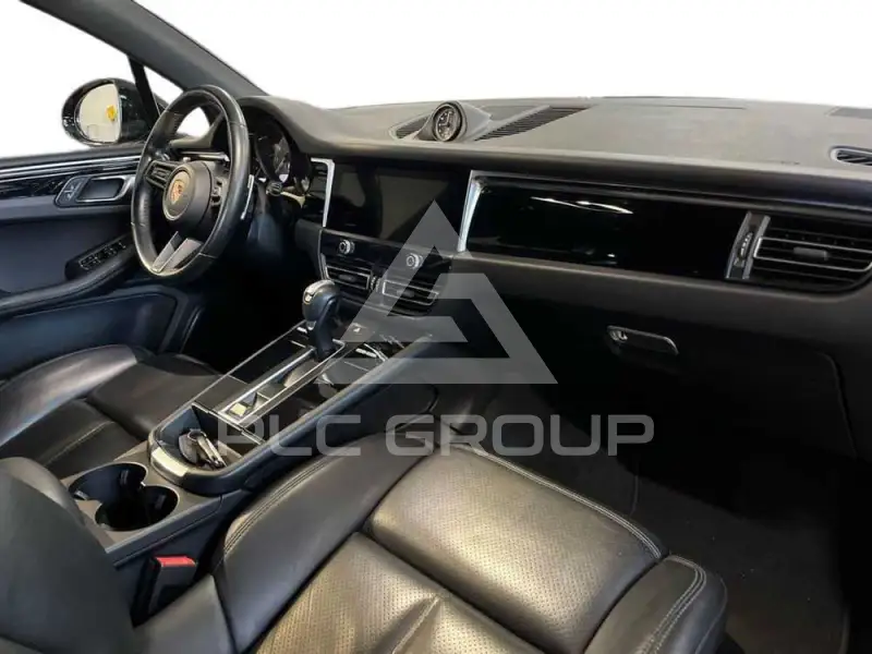 2022 Porsche MACAN