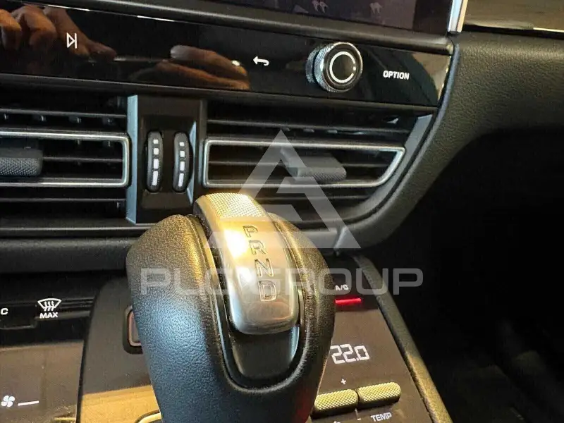 2022 Porsche MACAN