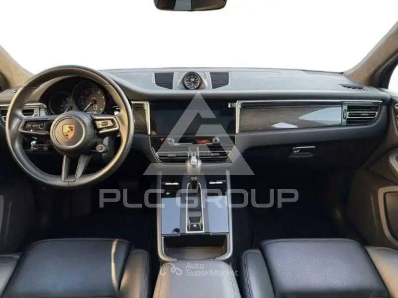2022 Porsche MACAN