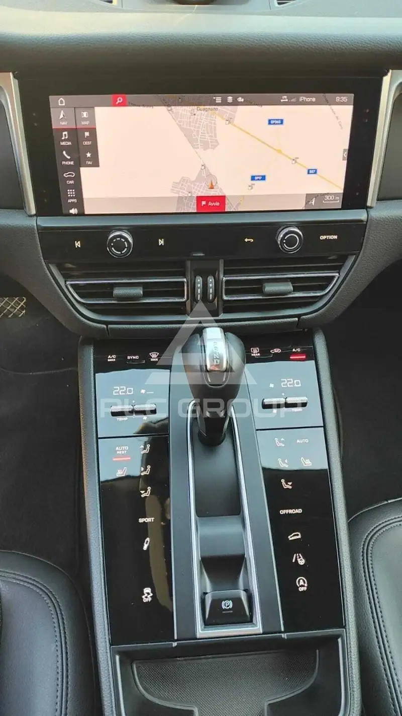 2022 Porsche MACAN