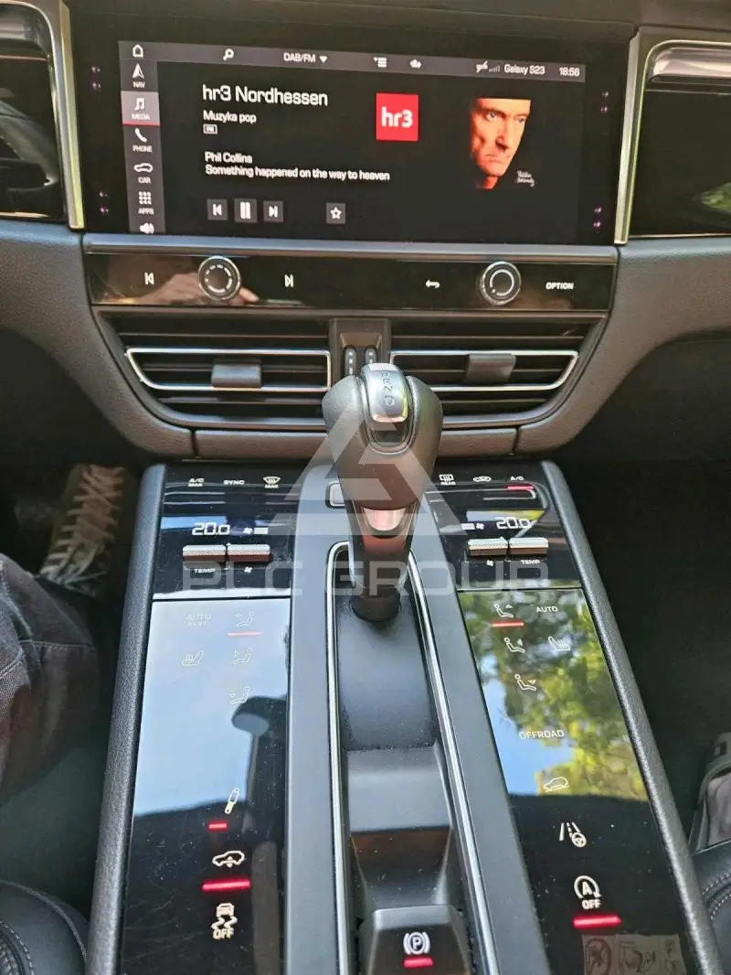 2022 Porsche MACAN