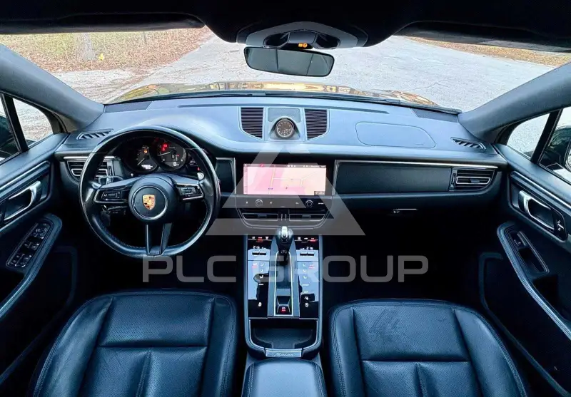 2022 Porsche MACAN