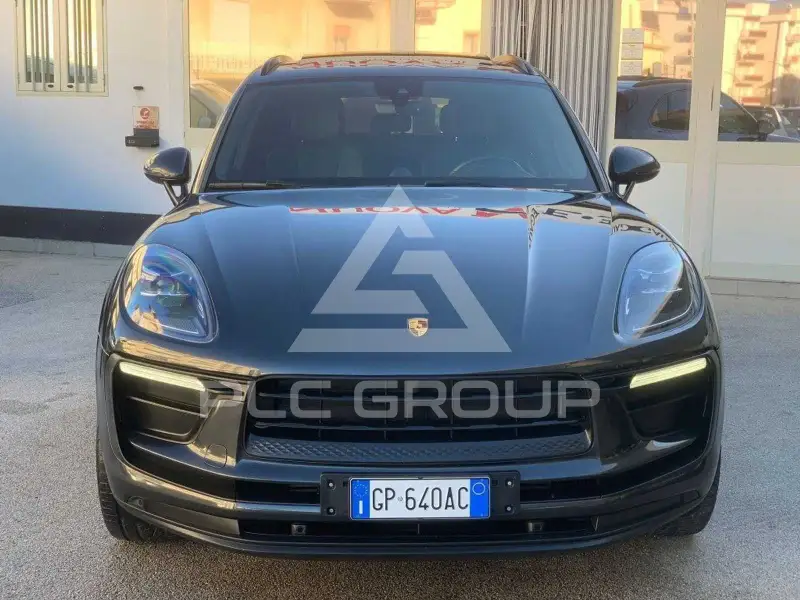 2022 Porsche MACAN