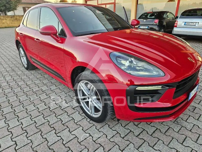 2022 Porsche MACAN