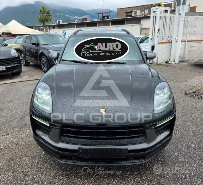 2022 Porsche MACAN