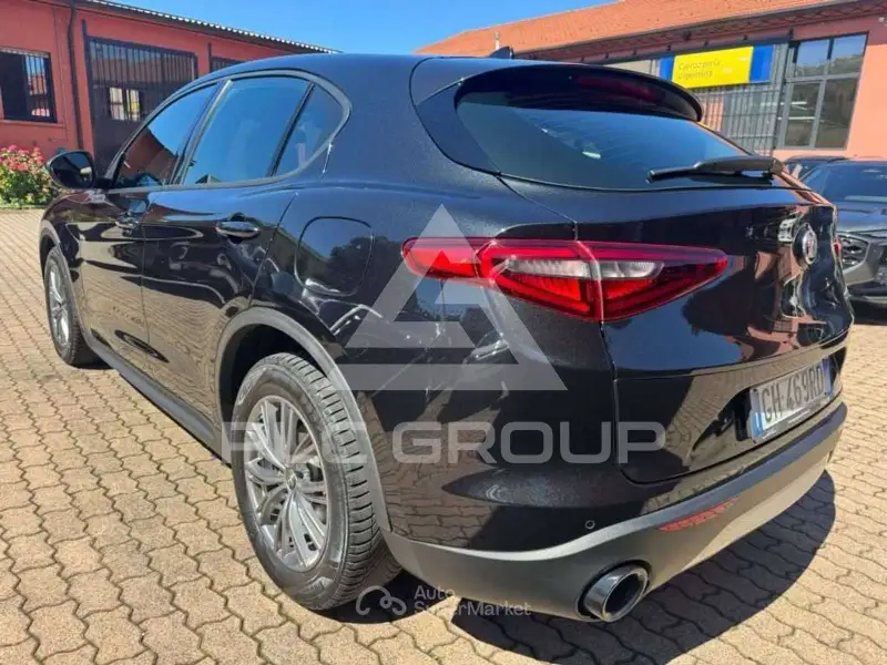 2022 Alfa Romeo Stelvio
