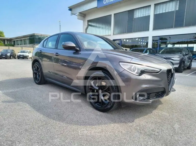 2022 Alfa Romeo Stelvio