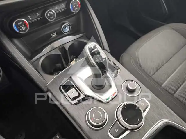 2022 Alfa Romeo Stelvio