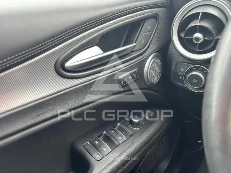 2022 Alfa Romeo Stelvio