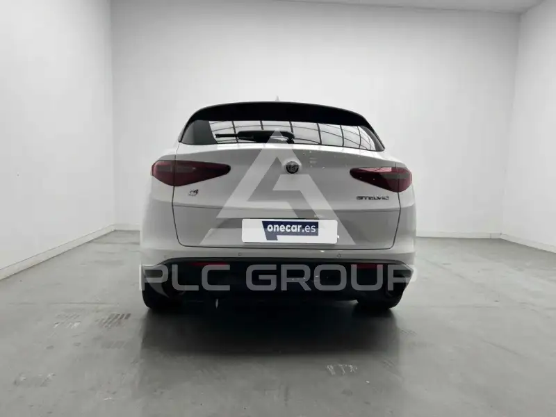 2022 Alfa Romeo Stelvio