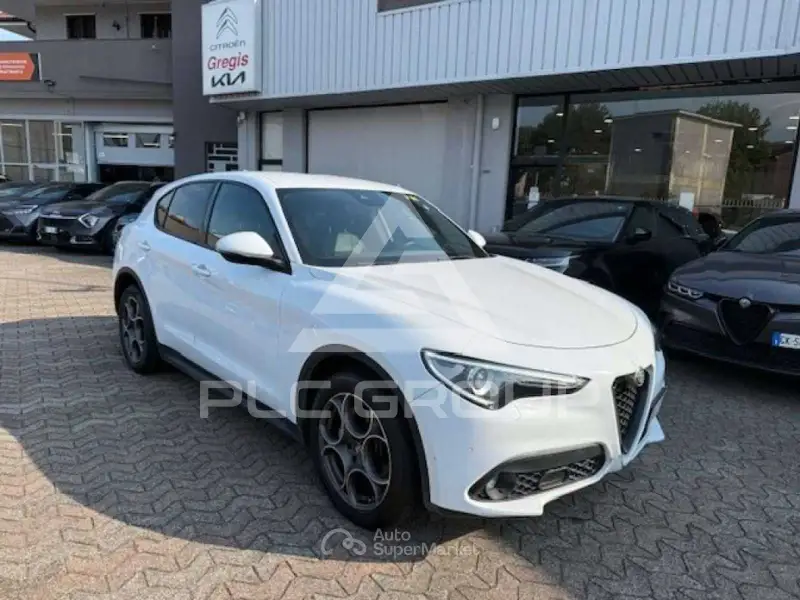 2022 Alfa Romeo Stelvio