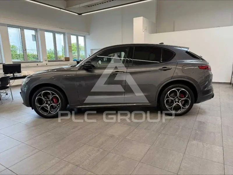 2022 Alfa Romeo Stelvio