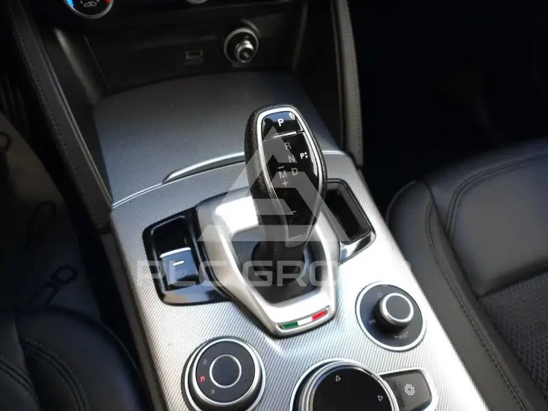 2022 Alfa Romeo Stelvio