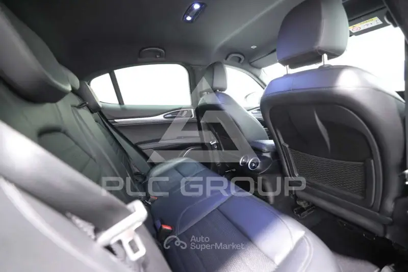 2022 Alfa Romeo Stelvio
