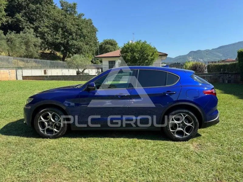 2022 Alfa Romeo Stelvio