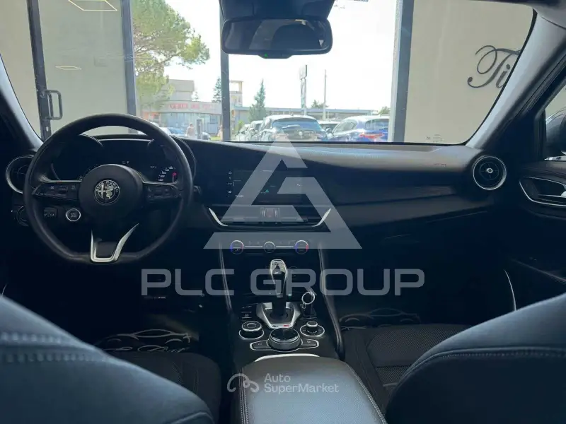 2022 Alfa Romeo Giulia