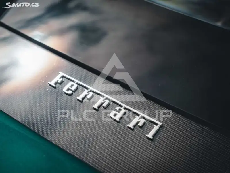 2022 Ferrari F8