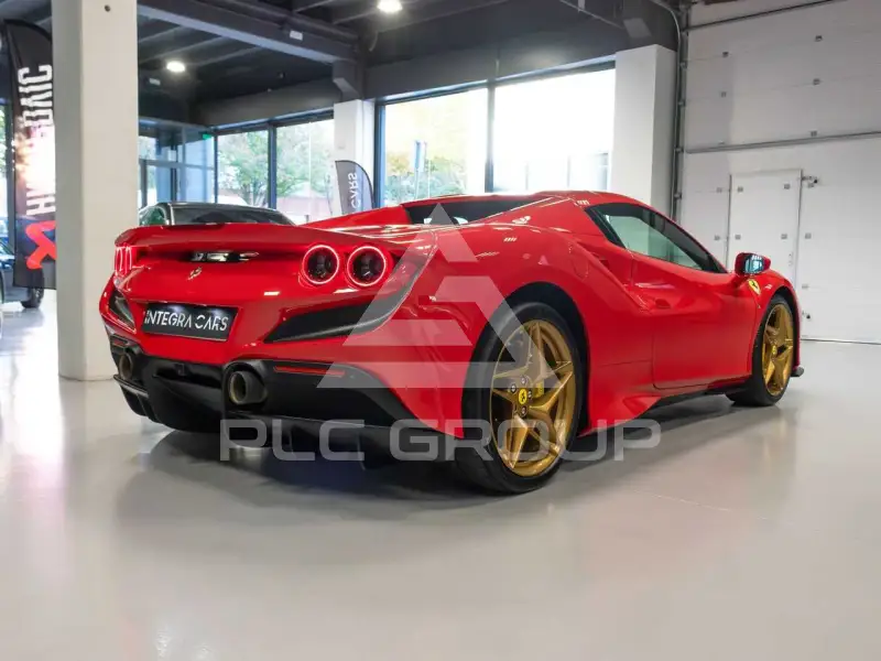 2022 Ferrari F8