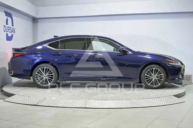 2022 Lexus ES