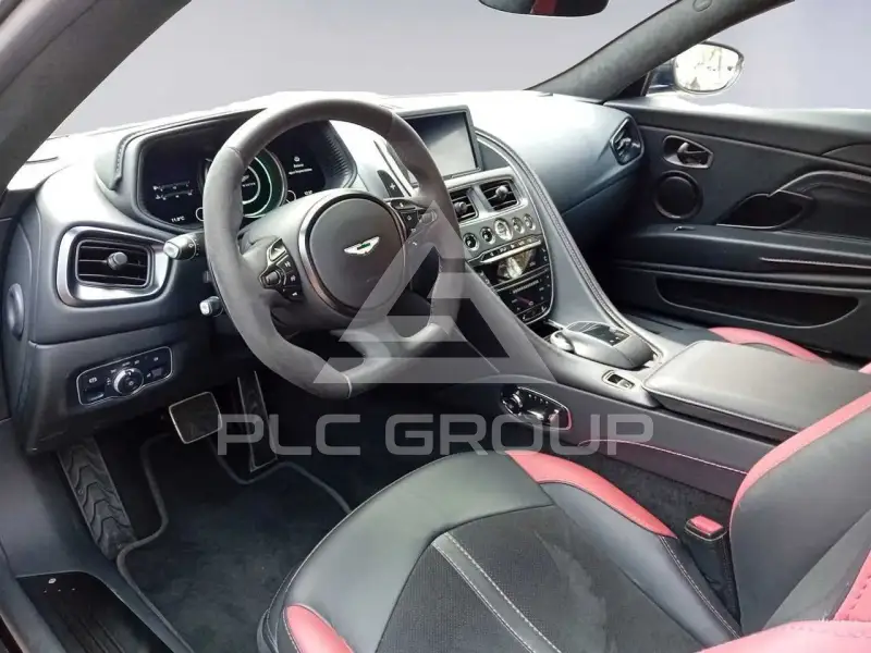 2022 Aston Martin DB11
