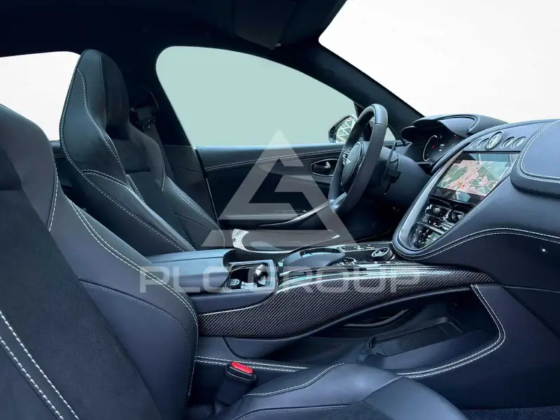 2022 Aston Martin DBX