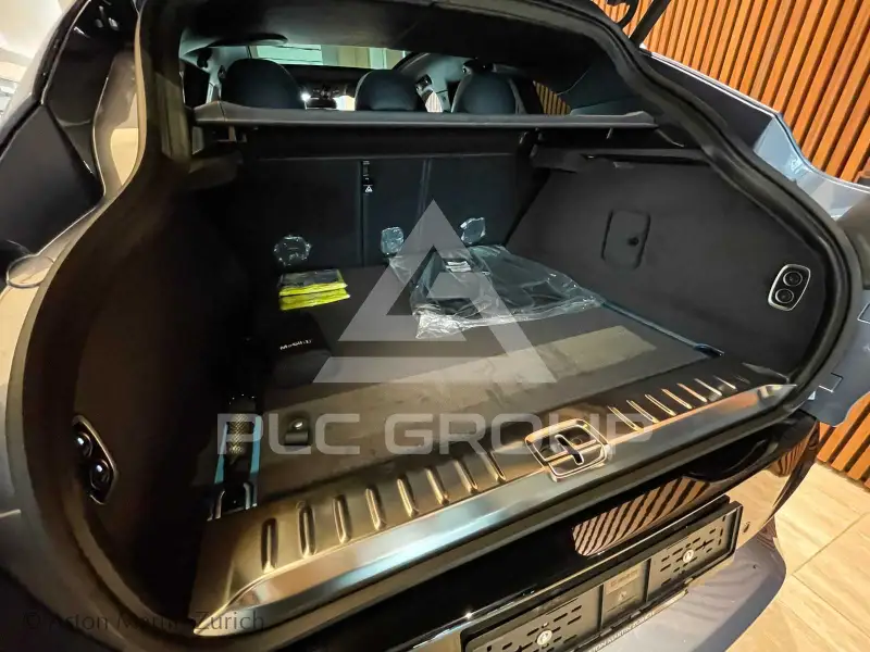 2022 Aston Martin DBX