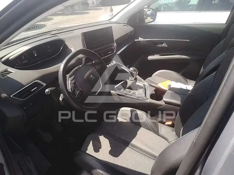 2022 Peugeot 5008
