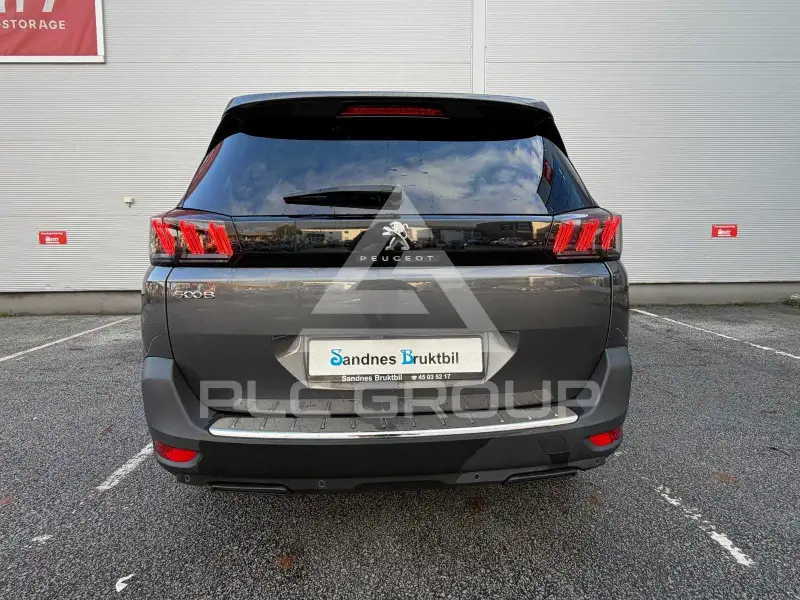 2022 Peugeot 5008