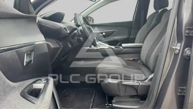 2022 Peugeot 5008