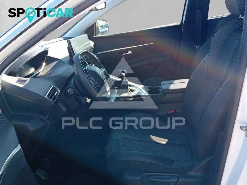2022 Peugeot 5008