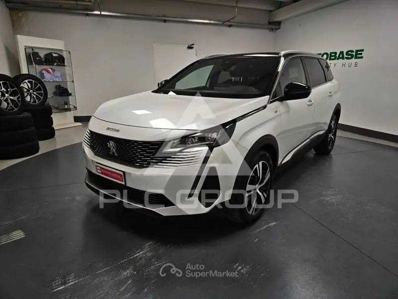 2022 Peugeot 5008