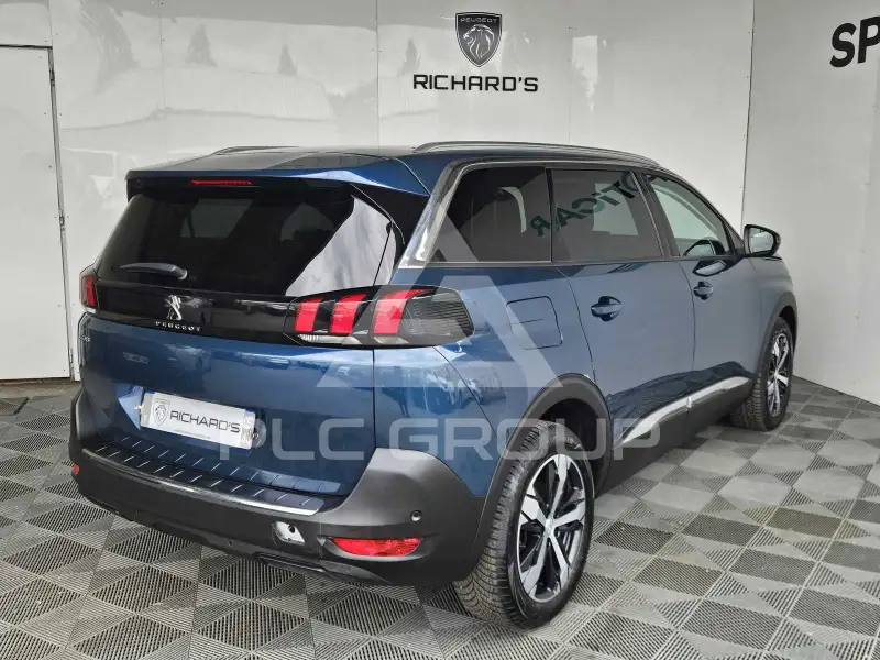 2022 Peugeot 5008