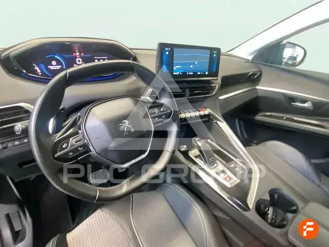 2022 Peugeot 5008