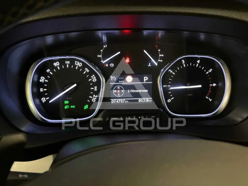 2022 Peugeot Traveller