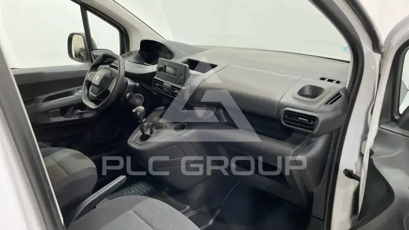 2022 Peugeot Partner