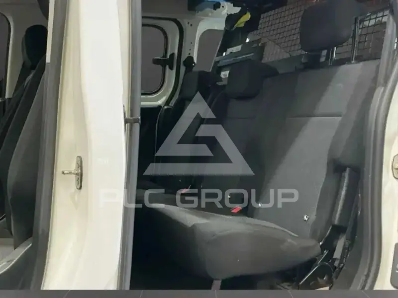 2022 Peugeot Partner
