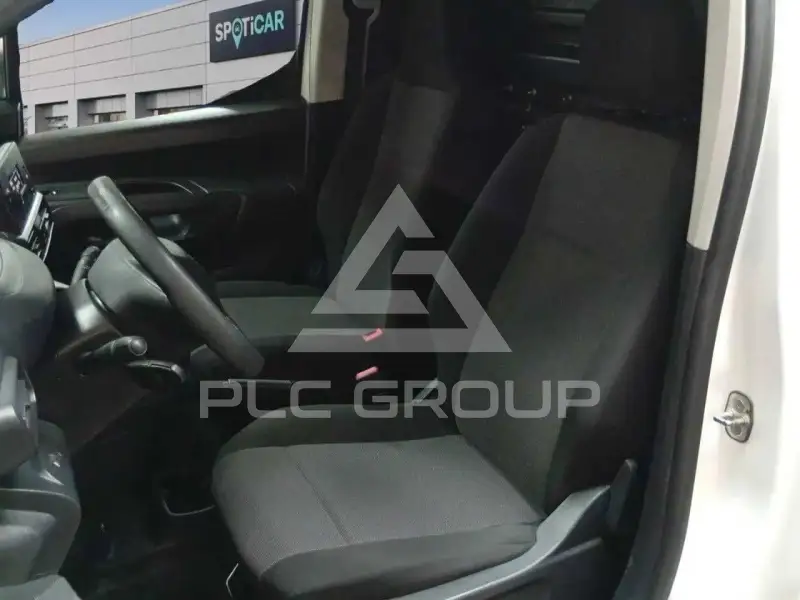 2022 Peugeot Partner