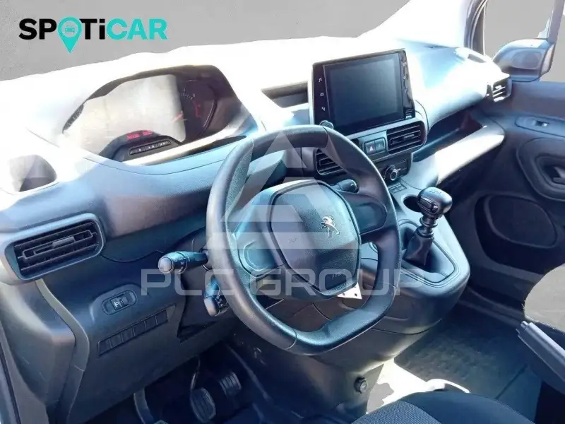 2022 Peugeot Partner