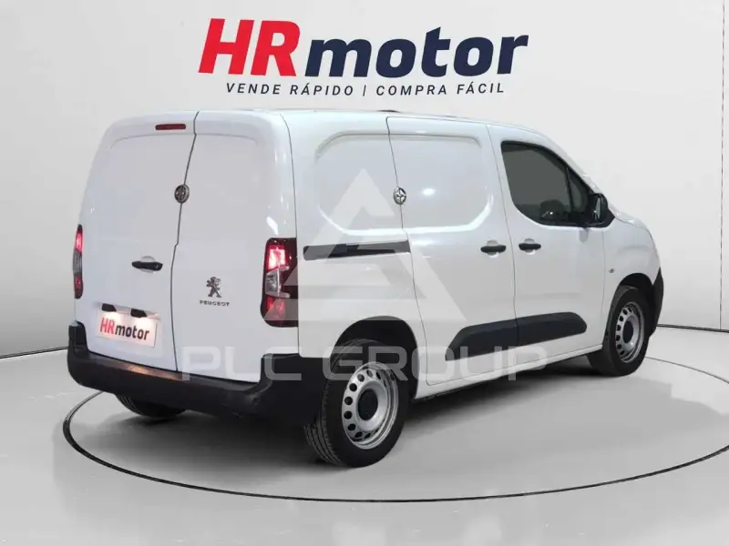 2022 Peugeot Partner