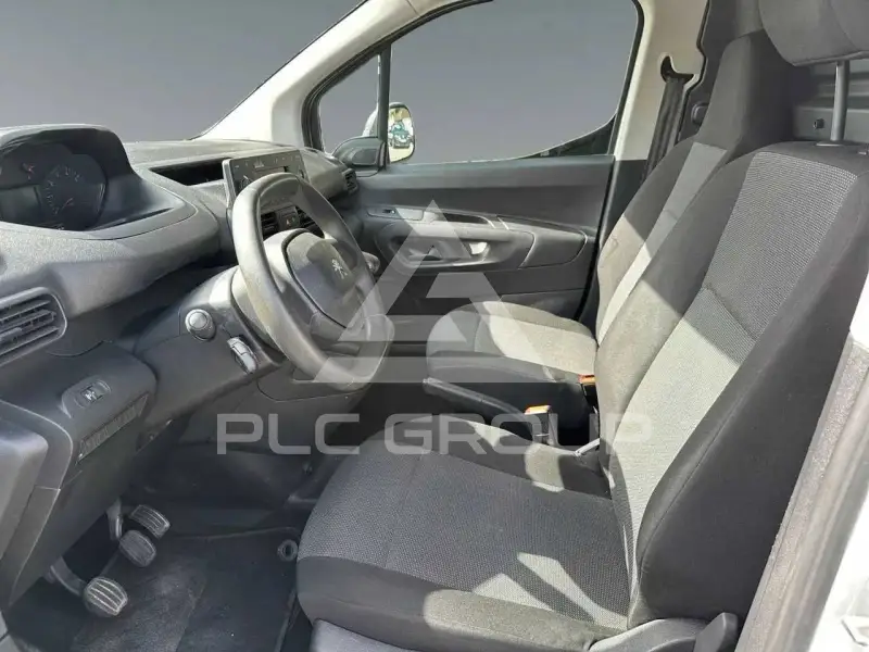 2022 Peugeot Partner